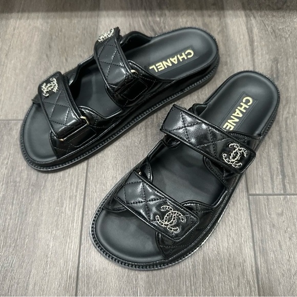 2024P CHANEL BLACK LEATHER OPEN DAD QUILTED CC LOGO SLIDE SANDALS SLIDES MULES - Picture 8 of 15
